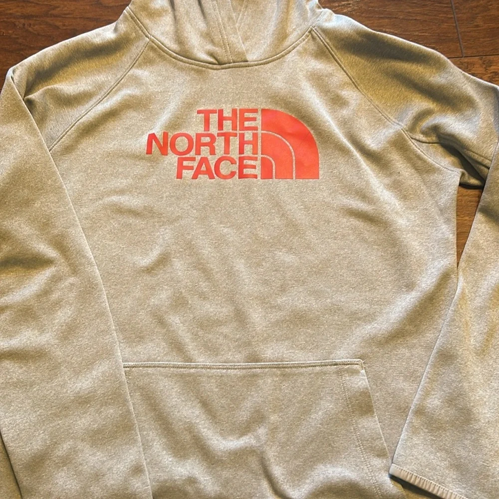 The North Face Women's Grey and Red Hoodie Large - Picture 8 of 11